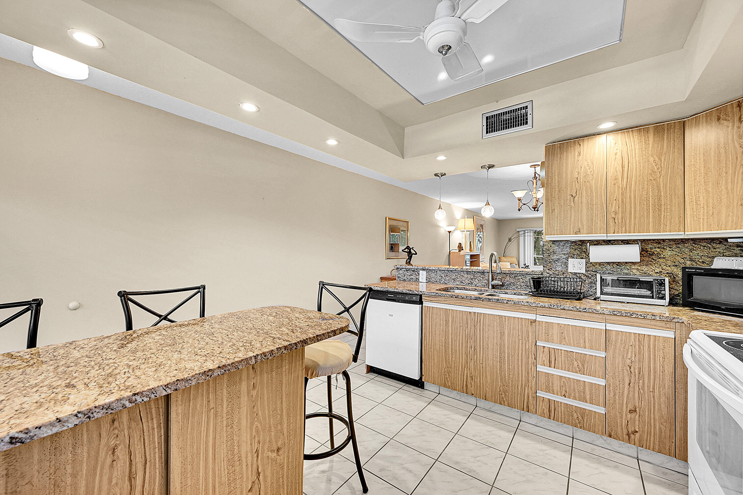 WYNMOOR VILLAGE - Residential