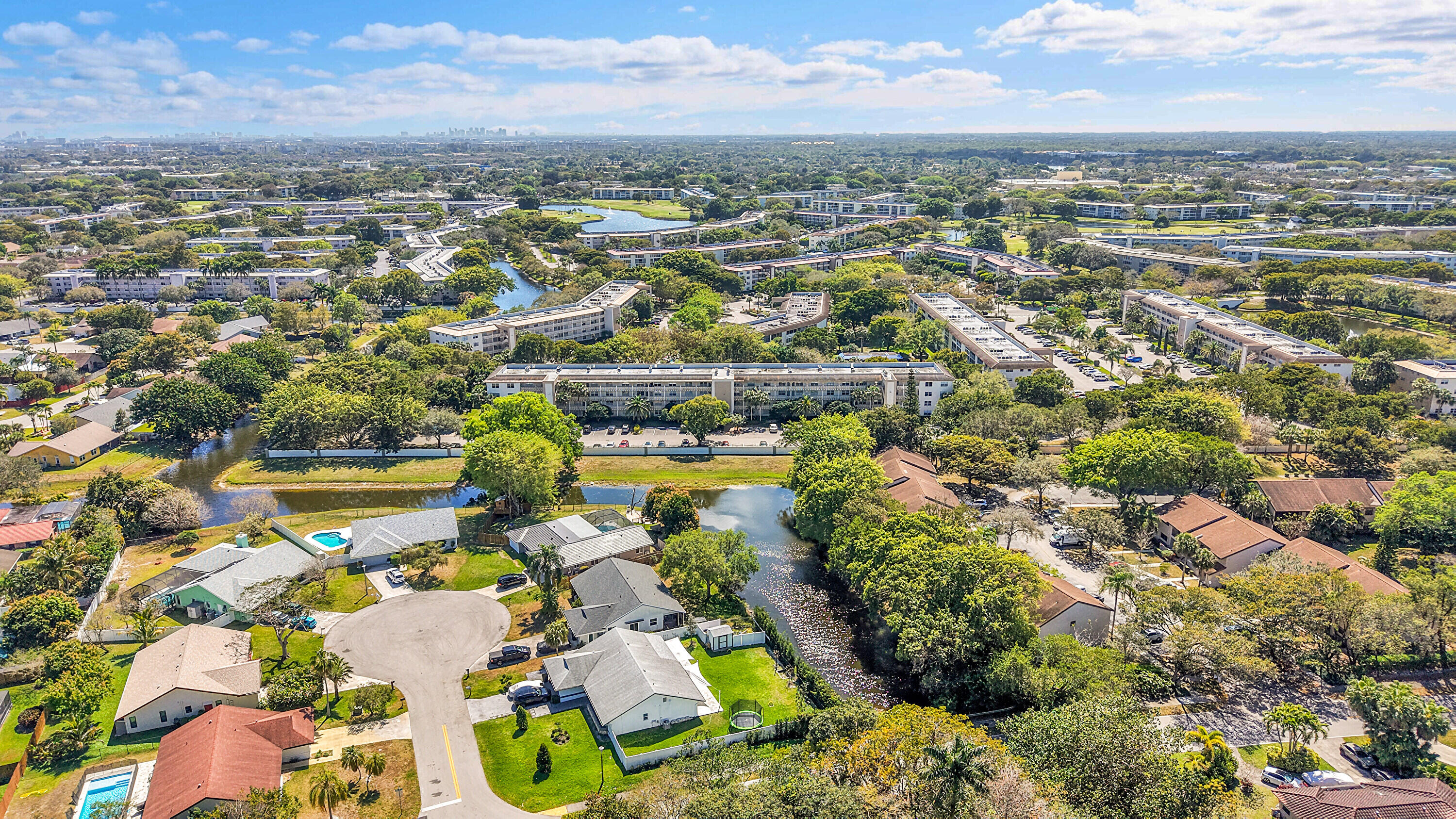 WYNMOOR VILLAGE - Residential