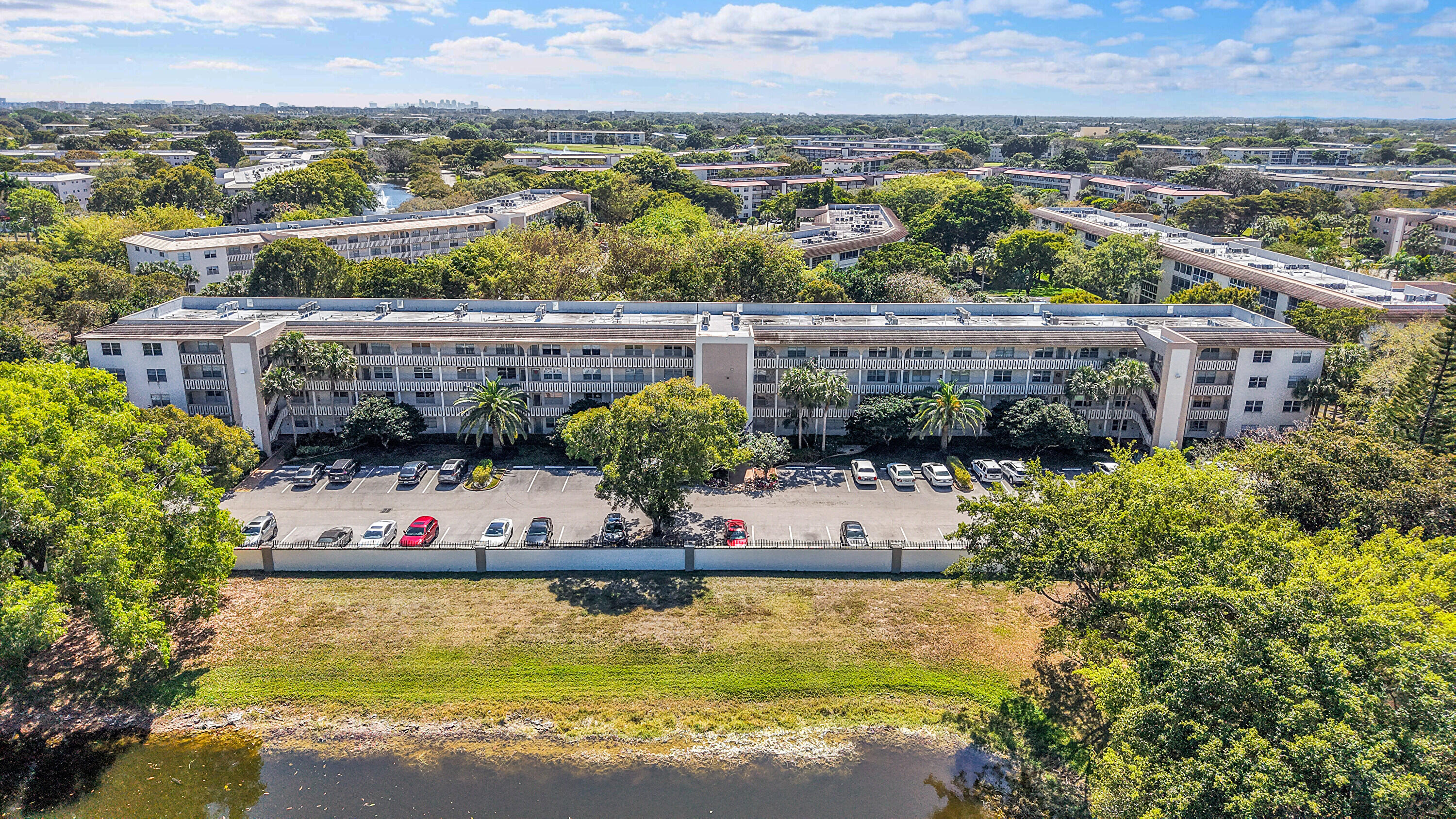 WYNMOOR VILLAGE - Residential