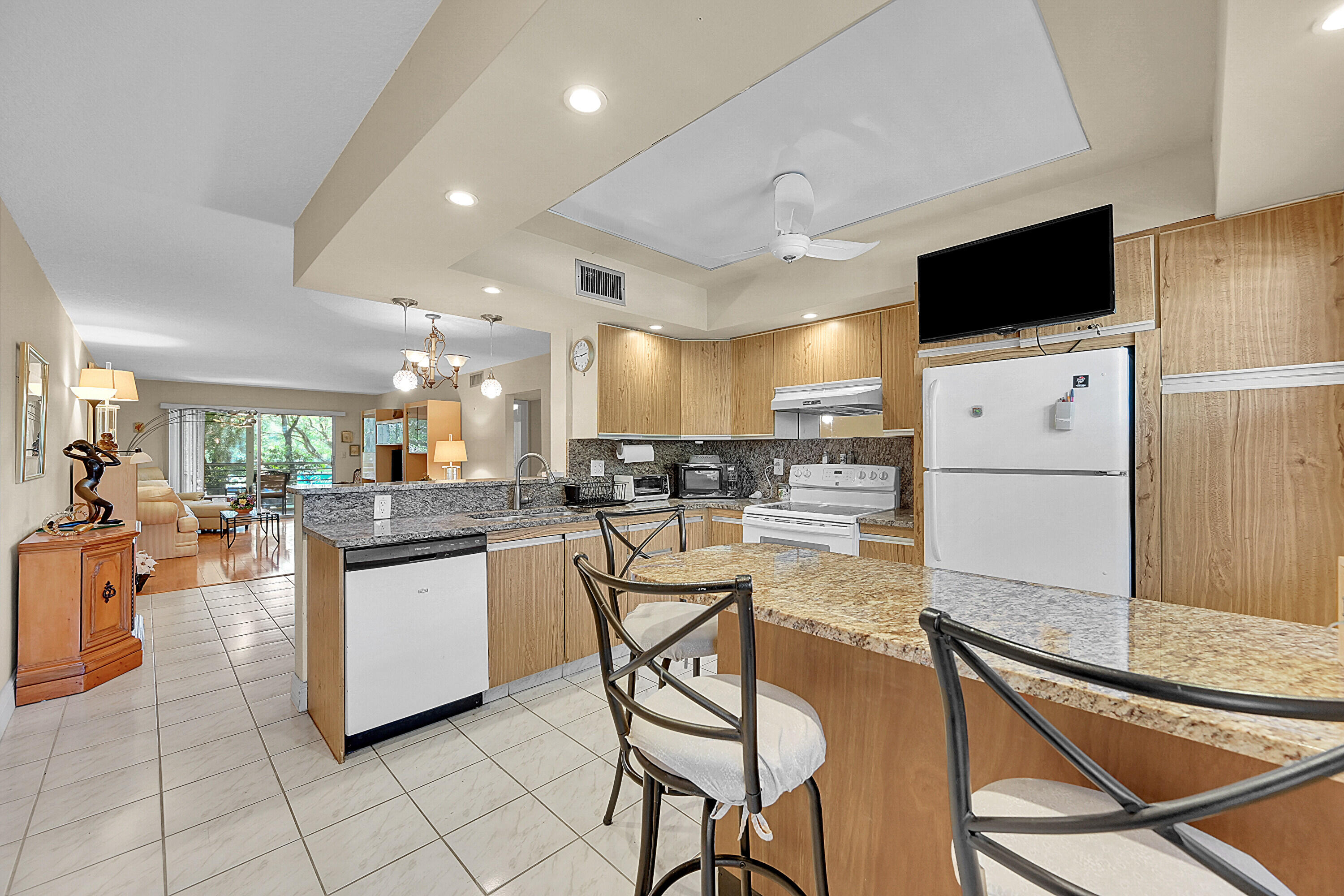 WYNMOOR VILLAGE - Residential