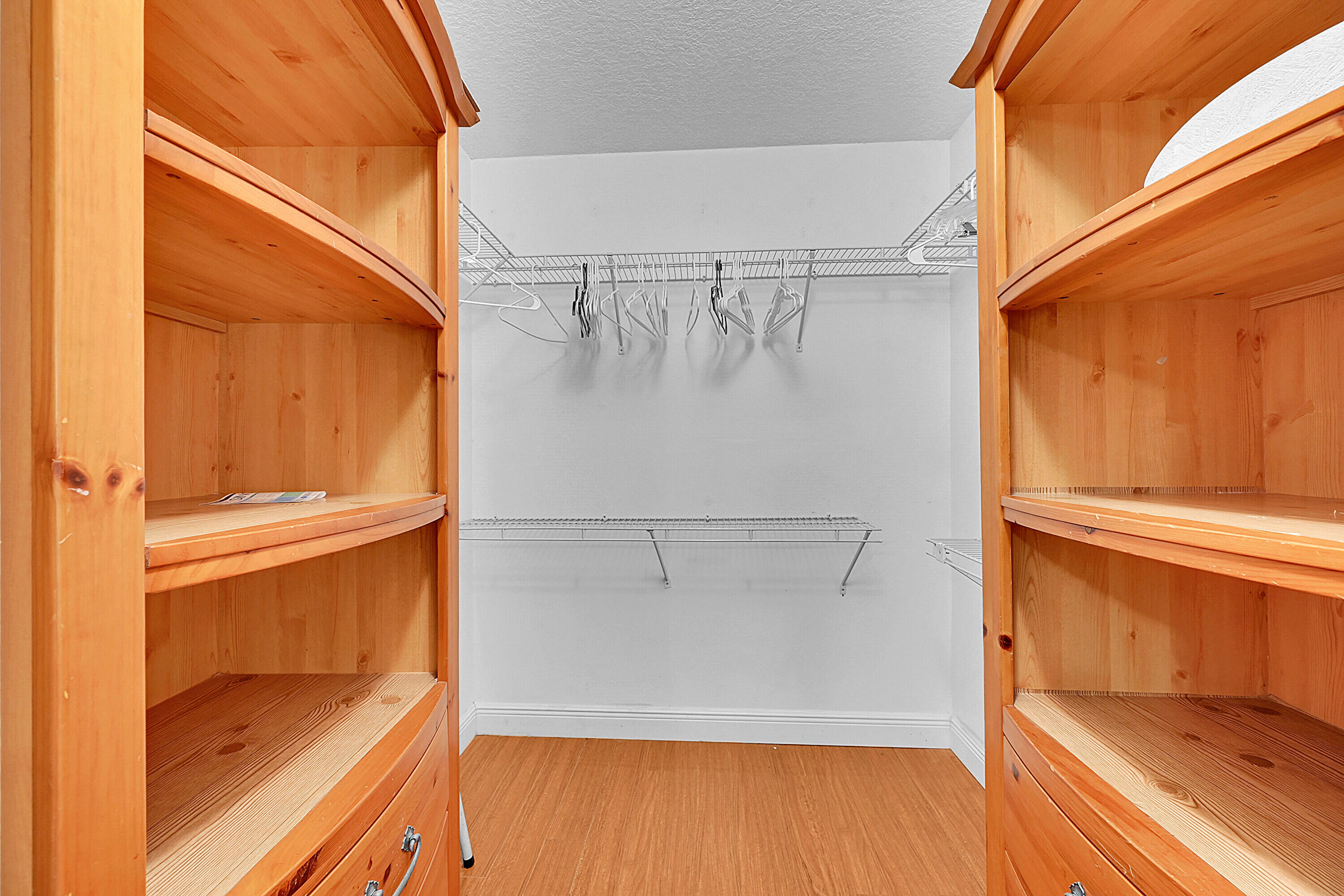 WYNMOOR VILLAGE - Residential