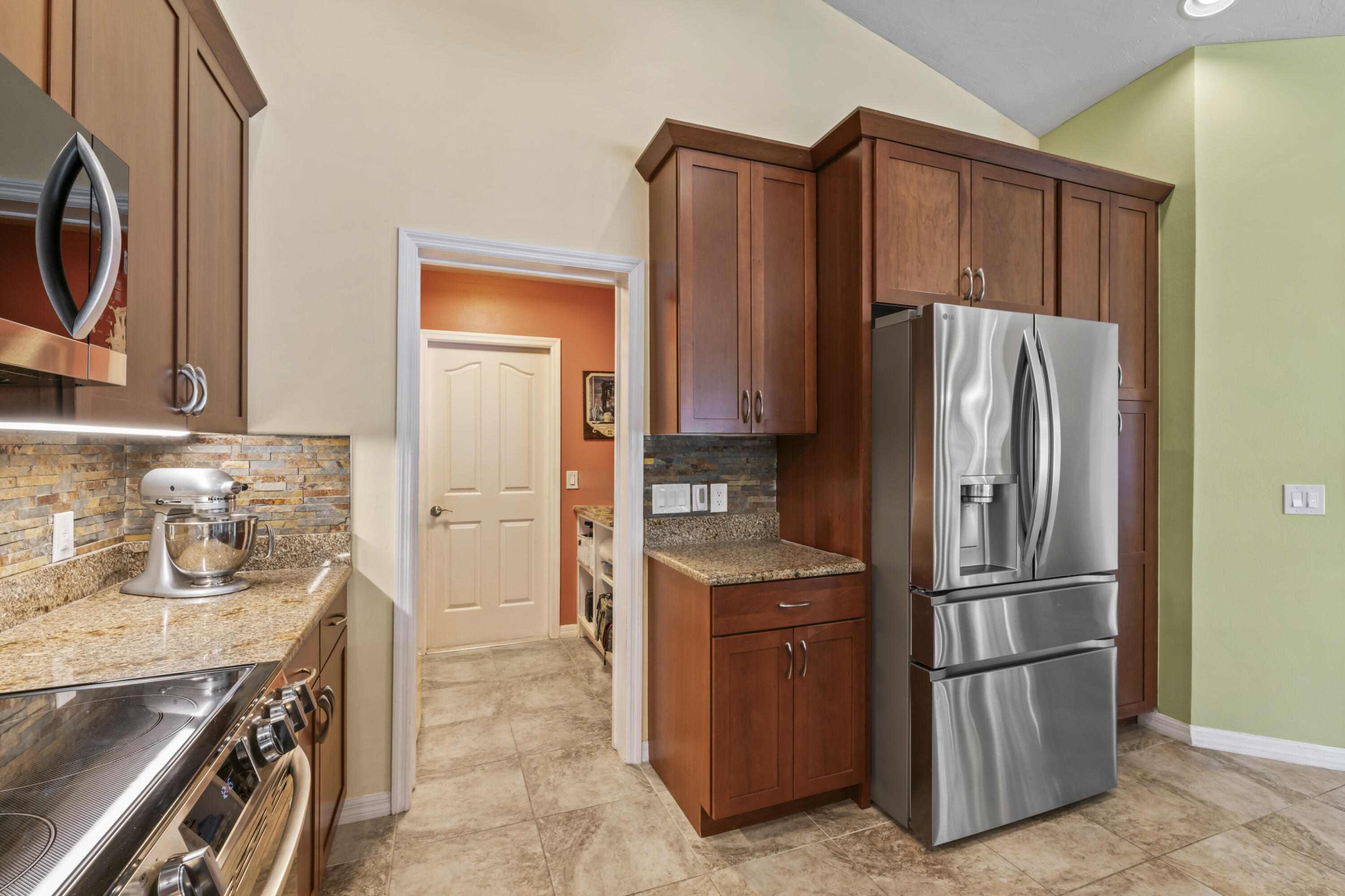 MONTE CARLO COUNTRY CLUB UNIT 1 - Residential