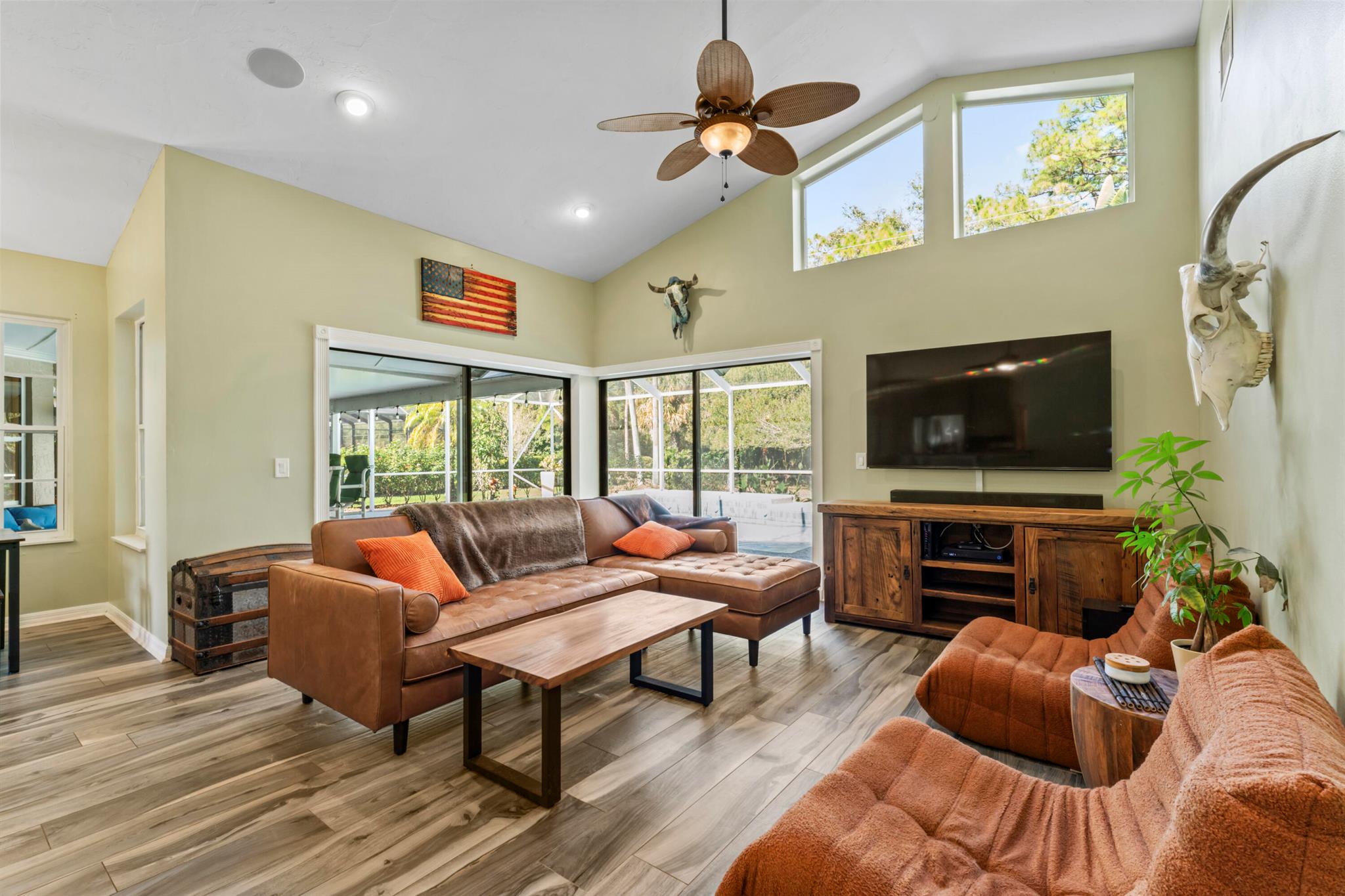 MONTE CARLO COUNTRY CLUB - Residential