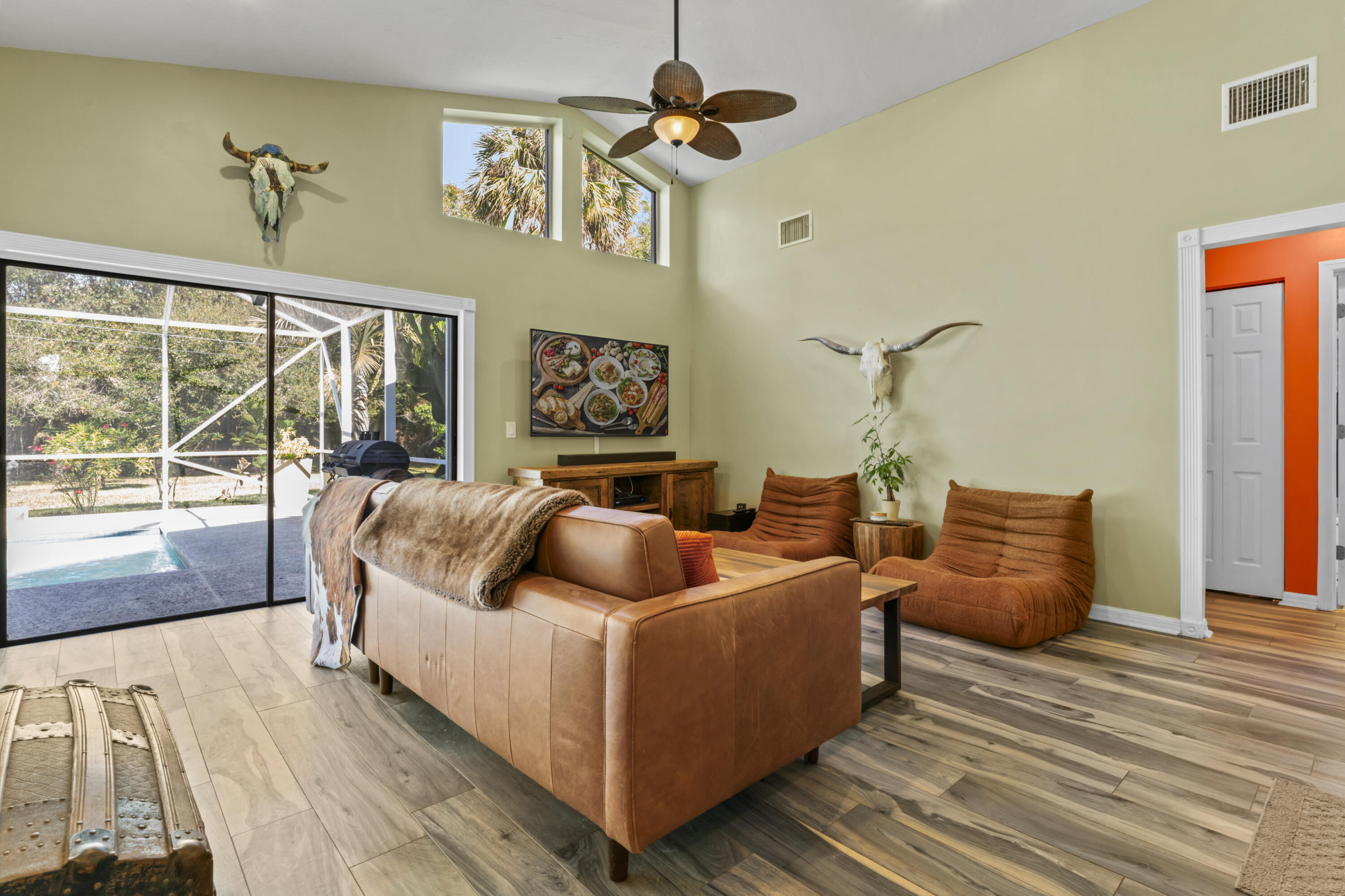 MONTE CARLO COUNTRY CLUB UNIT 1 - Residential