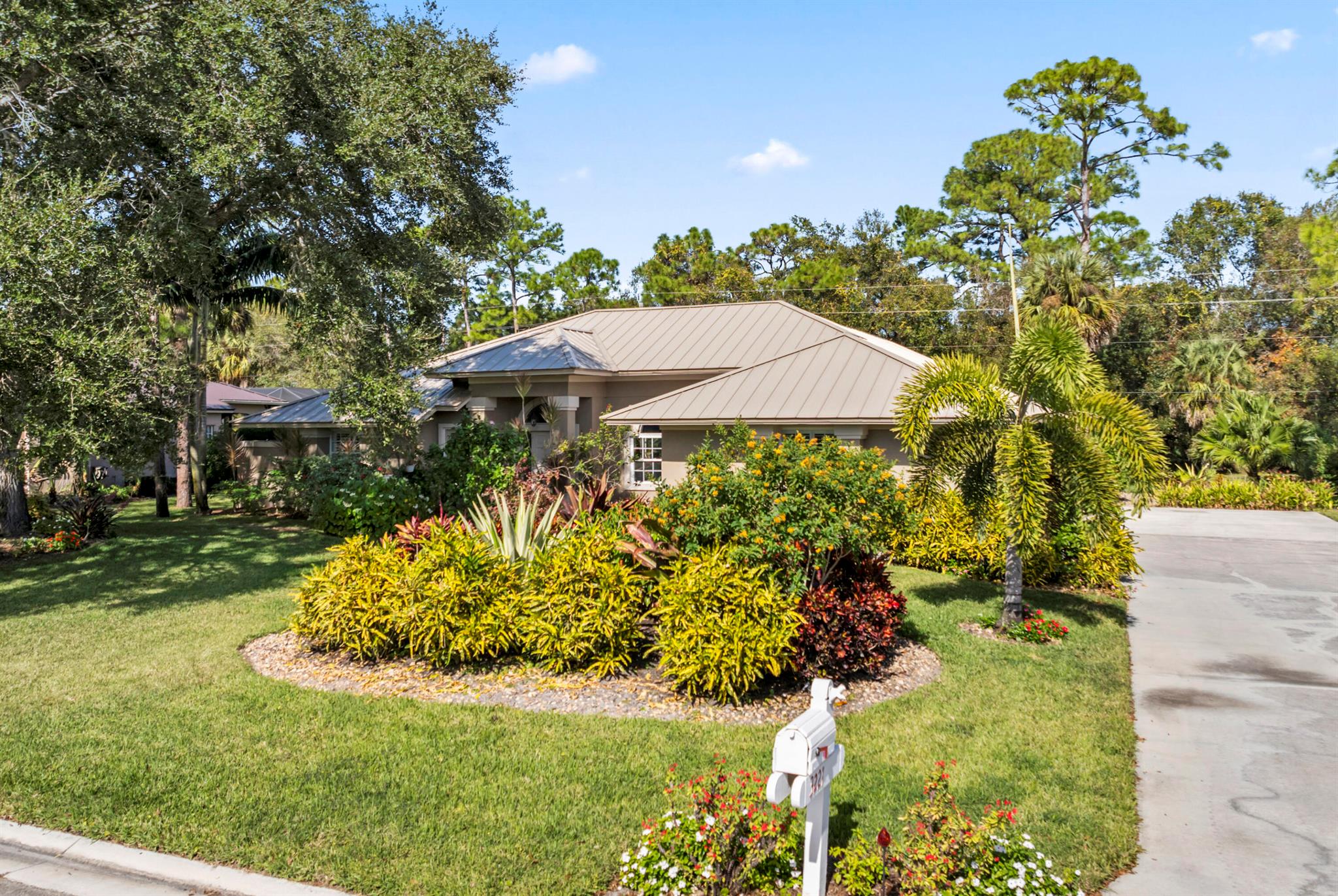 MONTE CARLO COUNTRY CLUB - Residential