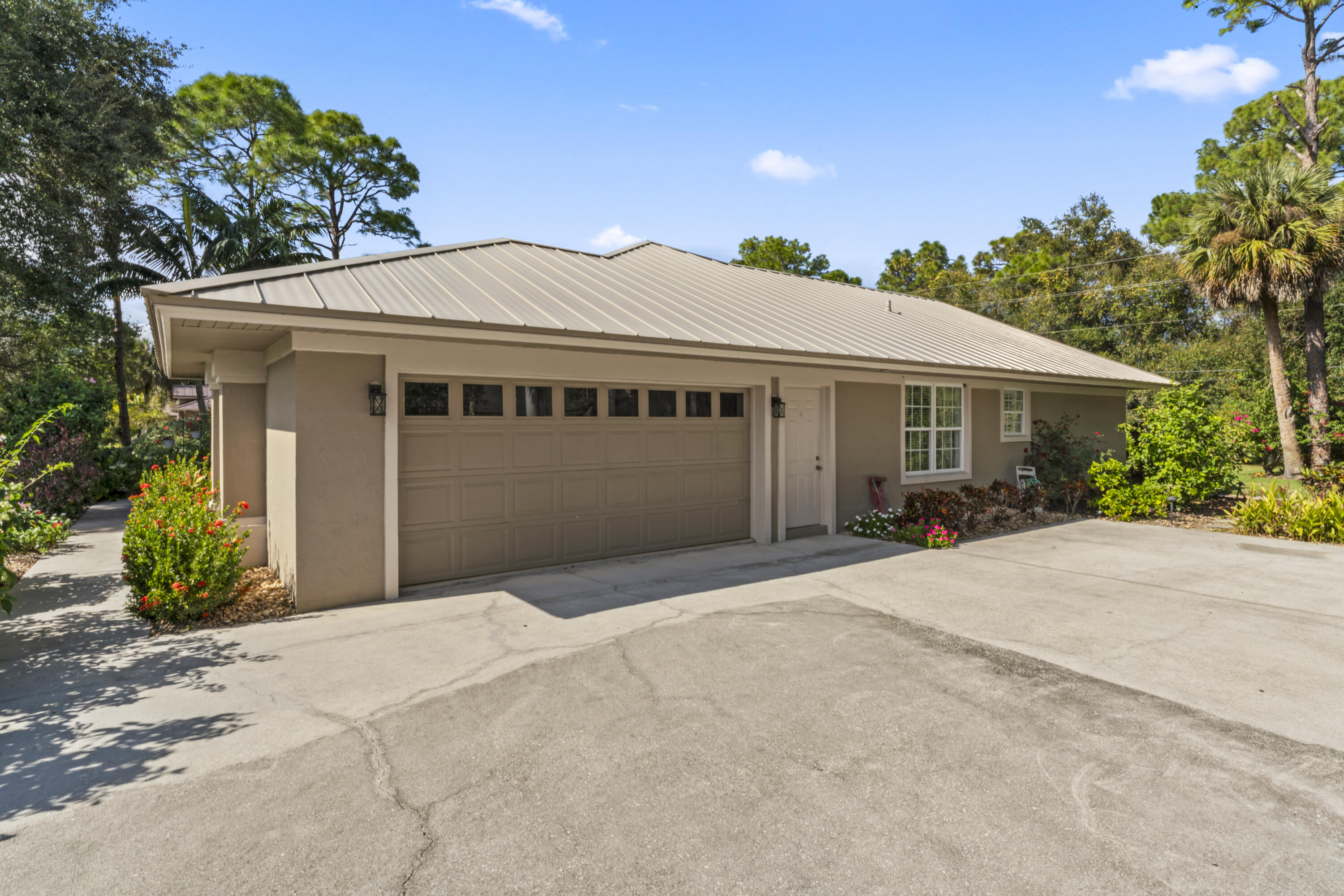 3221 Bent Pine Drive