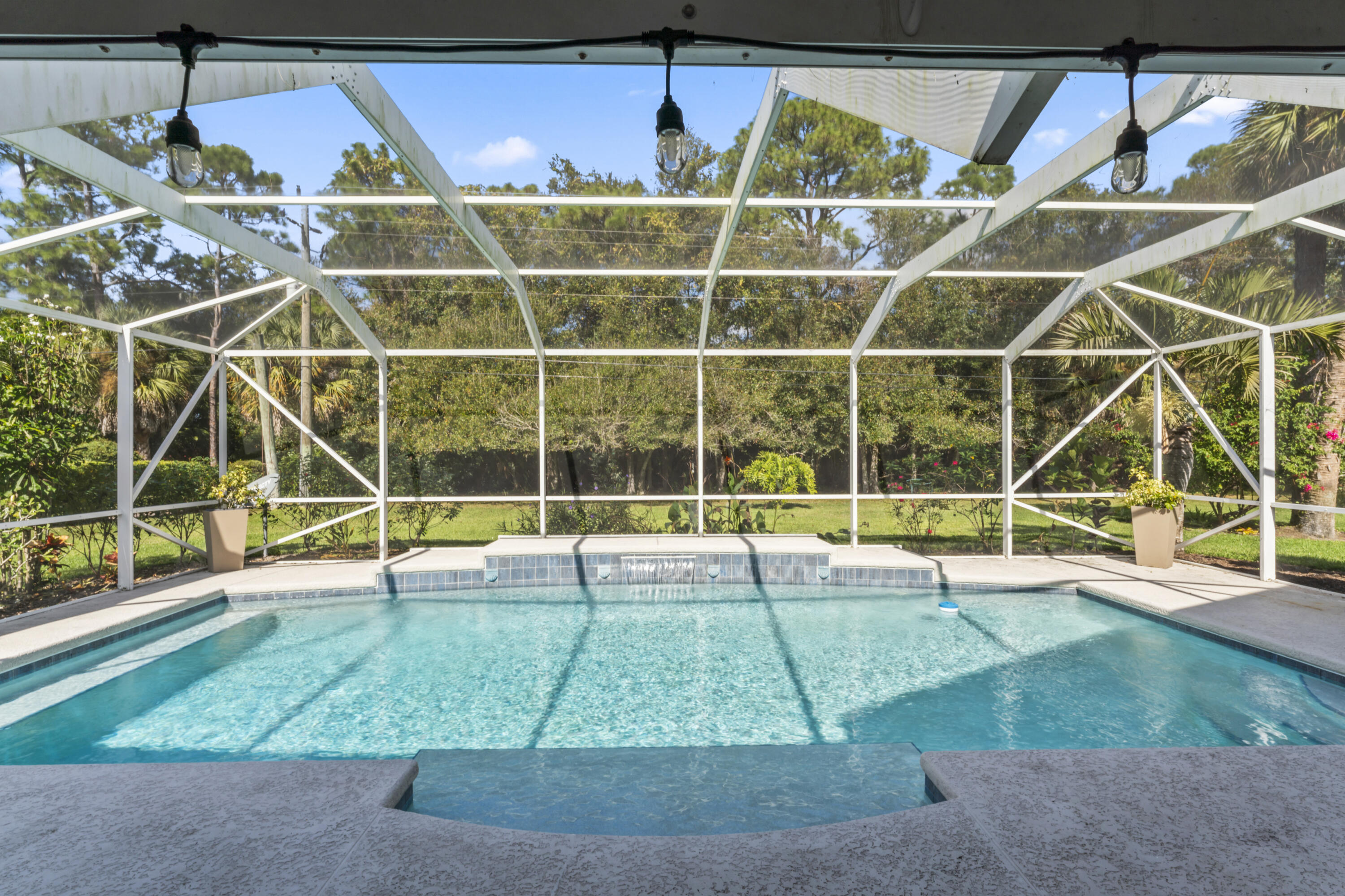 MONTE CARLO COUNTRY CLUB UNIT 1 - Residential