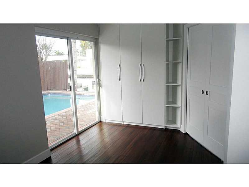 MIDDLE RIVER MANOR ADD - Residential