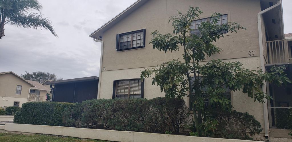 Photo of 7462 SE Jamestown Terrace, Hobe Sound, FL 33455 (MLS # B26024004)