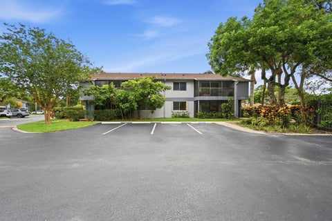 Tiny photo for 2753 S OAKLAND FOREST Drive #102, Oakland Park, FL 33309 (MLS # B26059187)