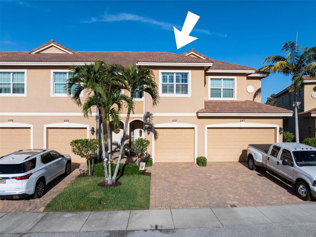 Photo of 651 SW Glen Crest Way #2, Stuart, FL 34997 (MLS # F10543614)