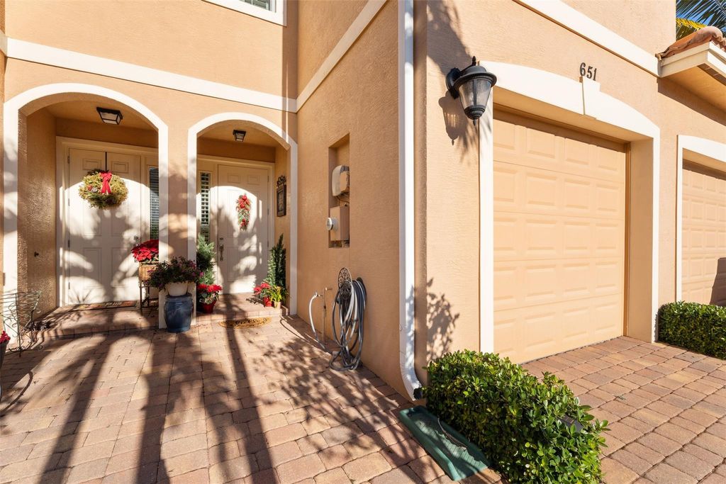 Photo of 651 SW Glen Crest Way #2, Stuart, FL 34997 (MLS # F10543614)