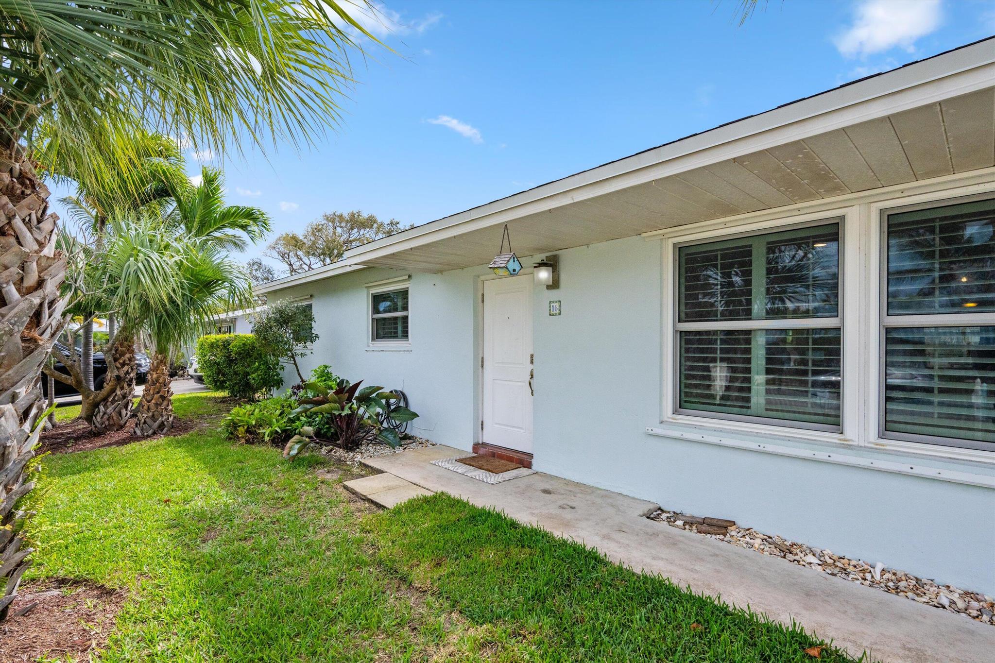 16 Ridgewood Circle