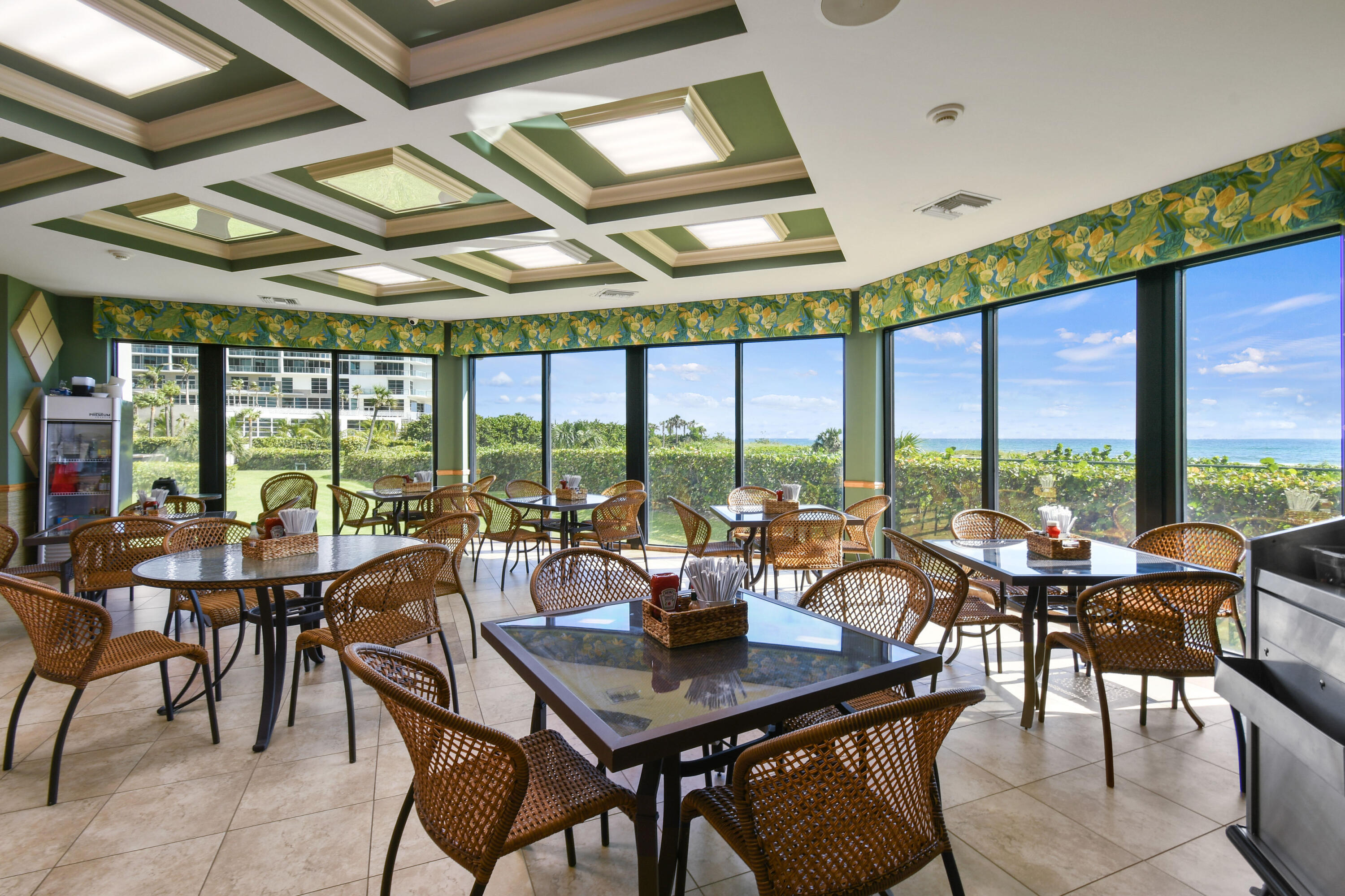 TIARA CONDO - Residential