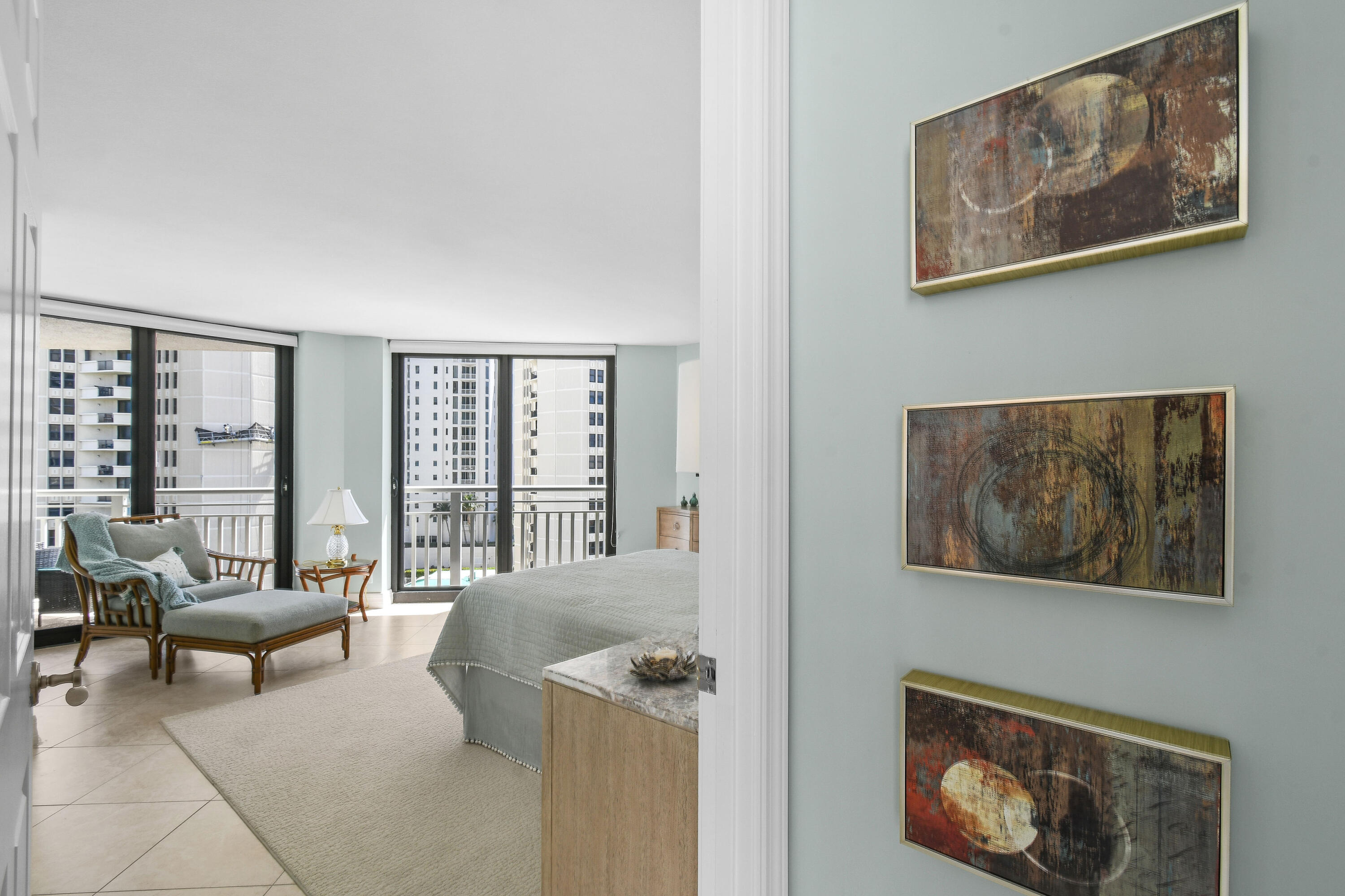 TIARA CONDO - Residential