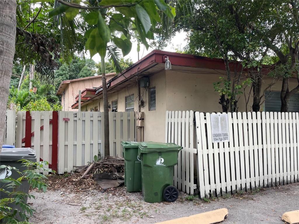 Waverly Place 2-19 D - Residential Income