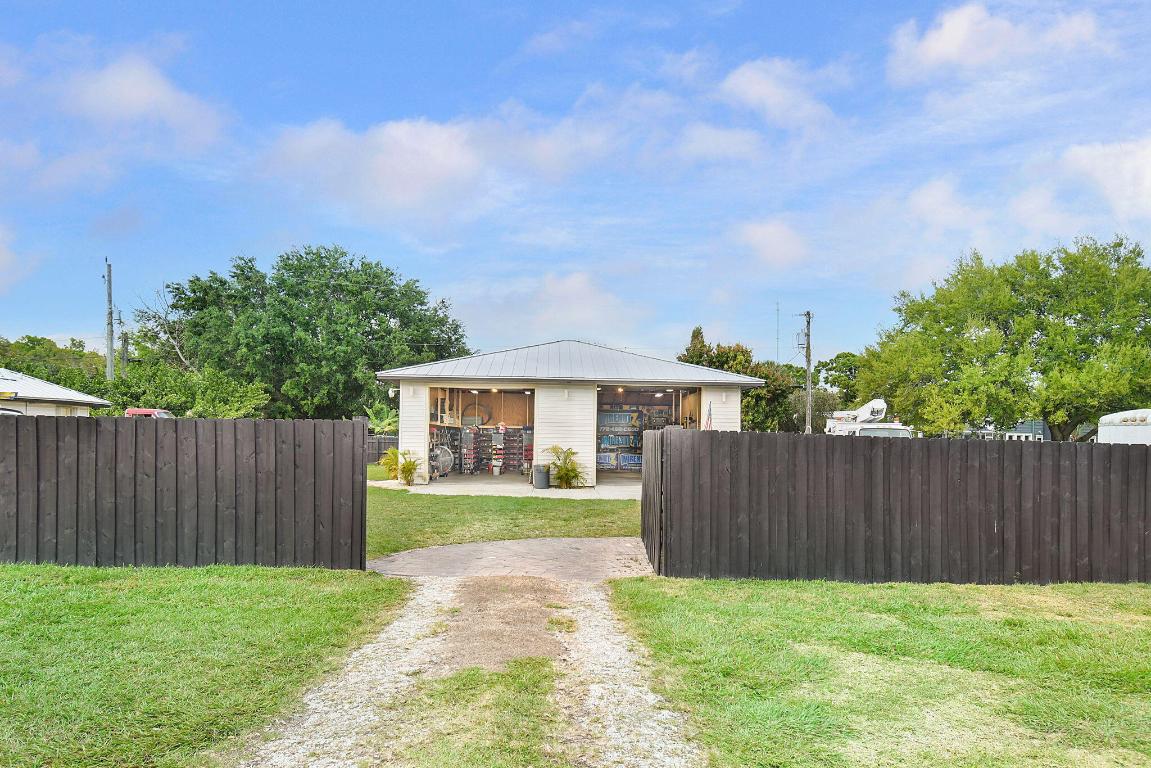 DARK HAMMOCK UNIT 2 - Residential