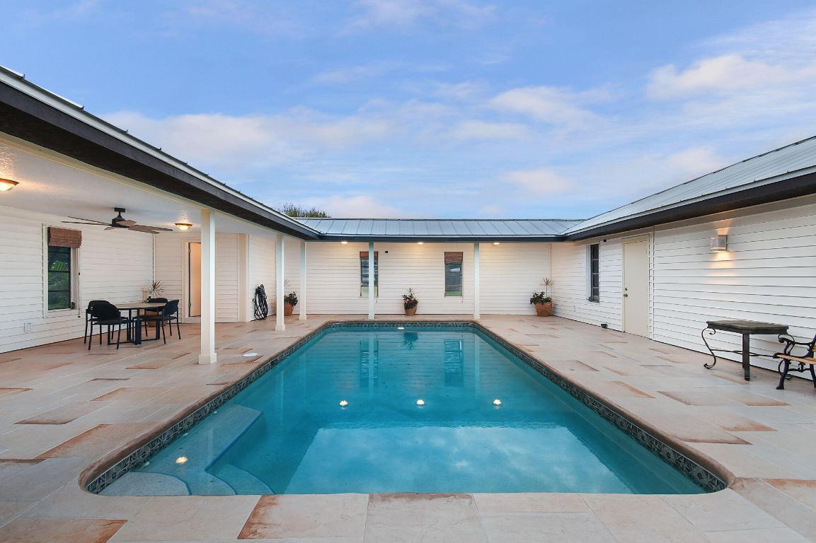 DARK HAMMOCK UNIT 2 - Residential