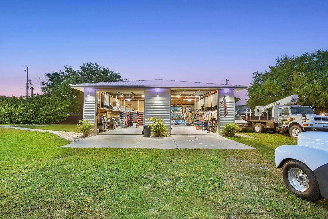 DARK HAMMOCK UNIT 2 - Residential