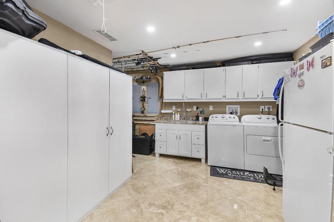 DARK HAMMOCK UNIT 2 - Residential