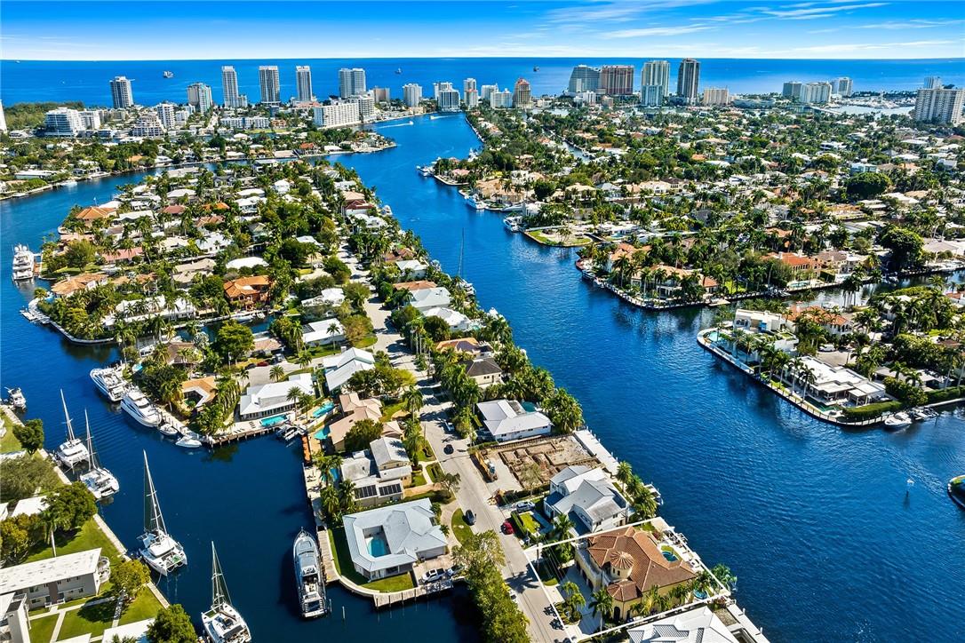 SUNRISE KEY (GATED) - Residential