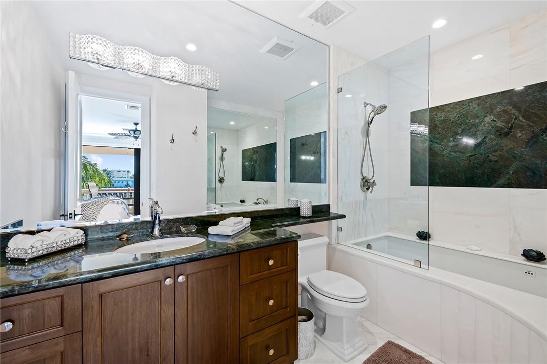 SUNRISE KEY (GATED) - Residential