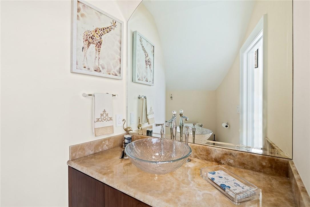 SUNRISE KEY (GATED) - Residential