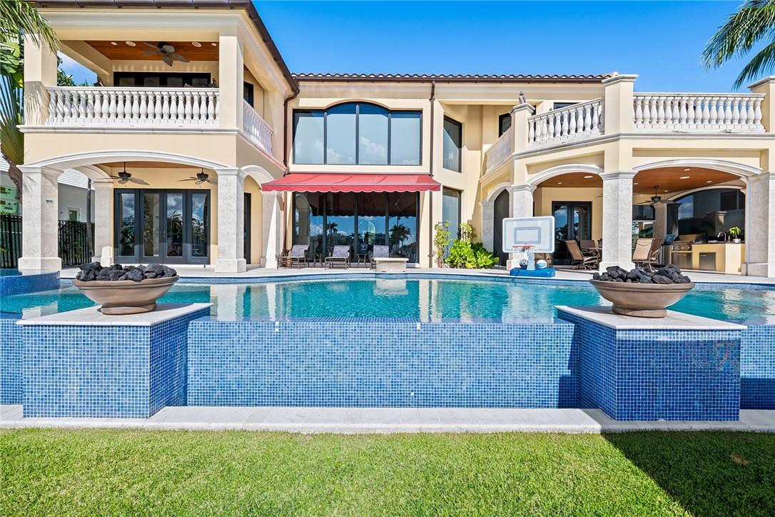 SUNRISE KEY (GATED) - Residential