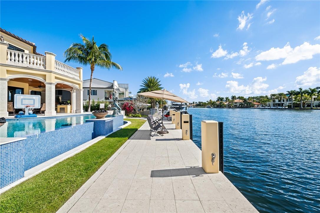 SUNRISE KEY (GATED) - Residential