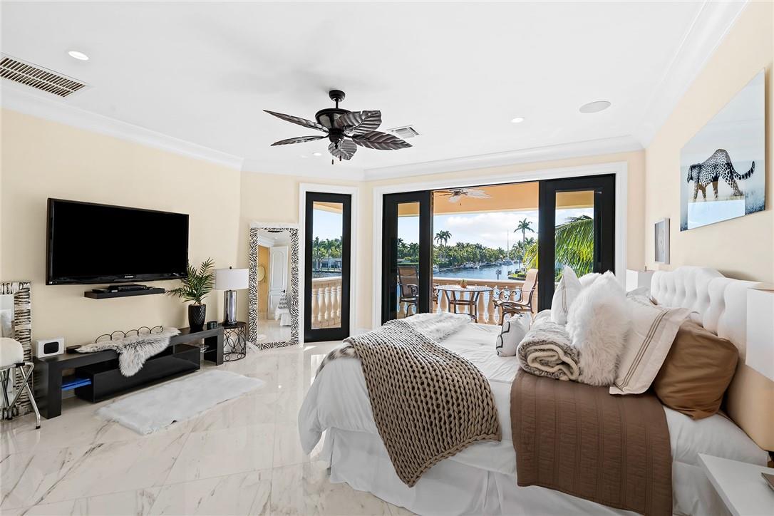 SUNRISE KEY (GATED) - Residential