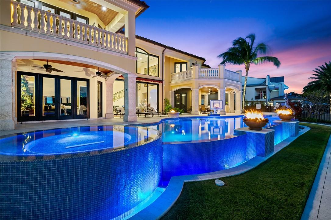 SUNRISE KEY (GATED) - Residential