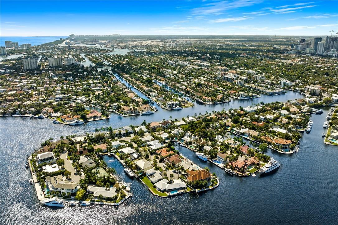 SUNRISE KEY (GATED) - Residential