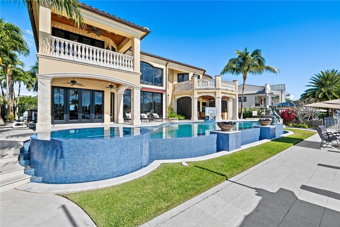 SUNRISE KEY (GATED) - Residential