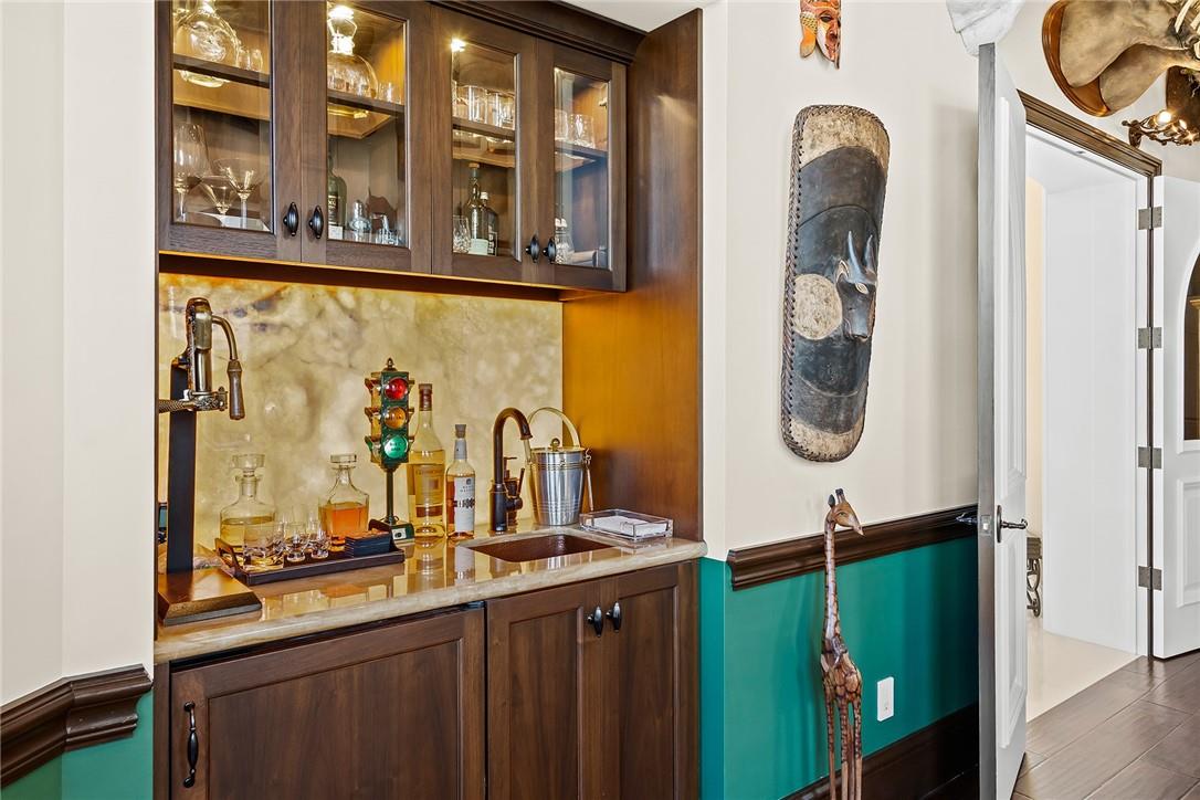 SUNRISE KEY (GATED) - Residential