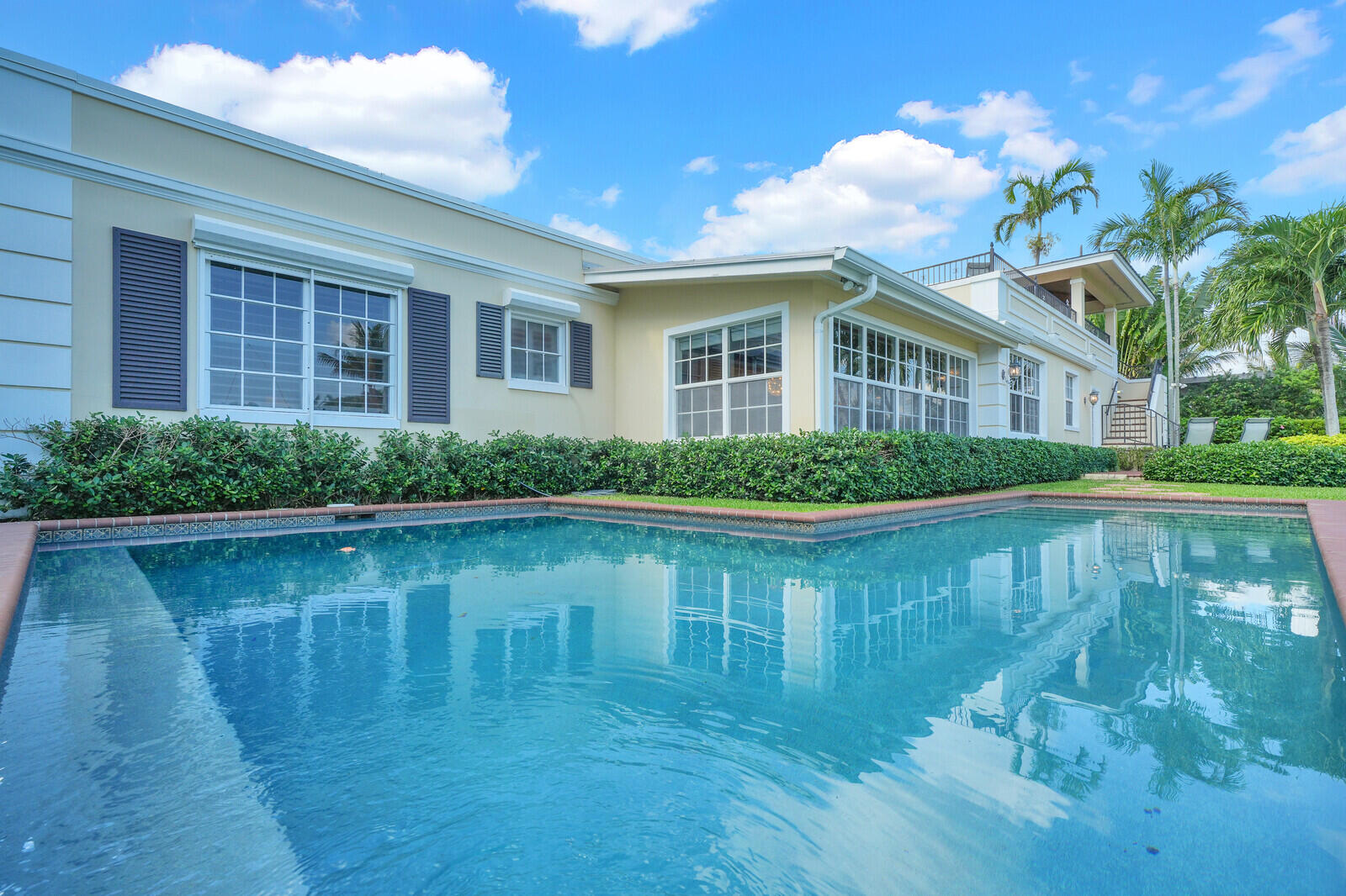 PALM BEACH ISLES 1 - Residential