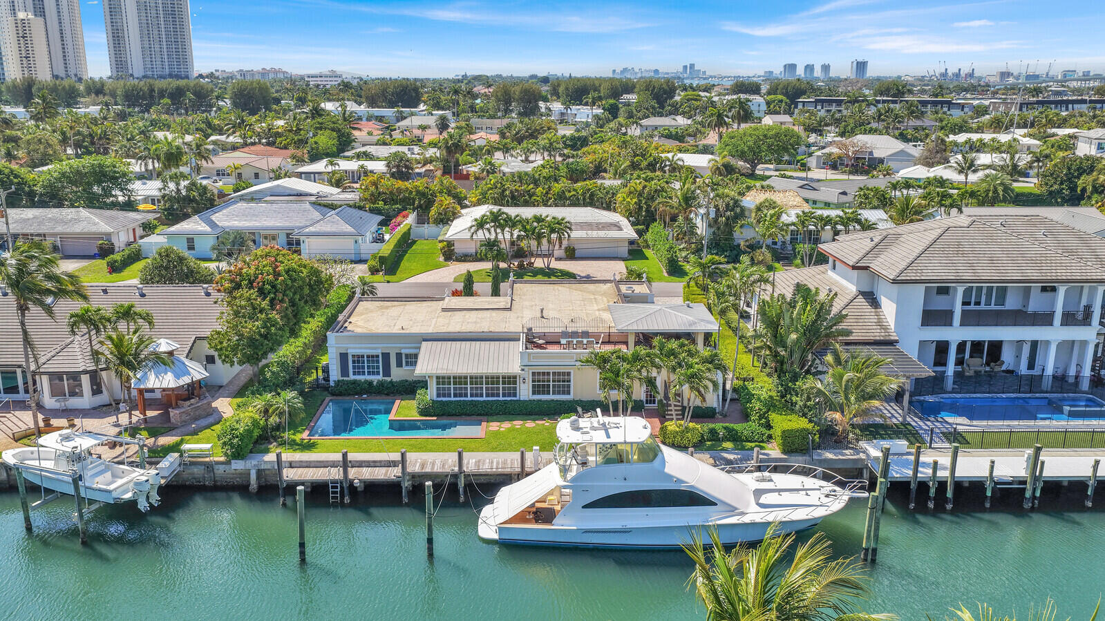 PALM BEACH ISLES 1 - Residential