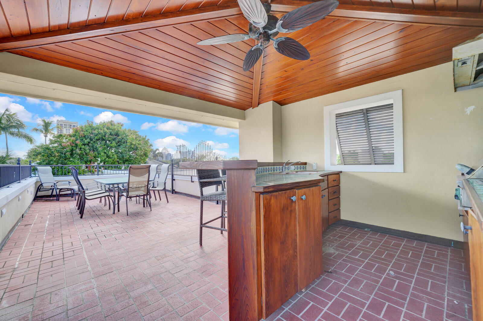 PALM BEACH ISLES 1 - Residential