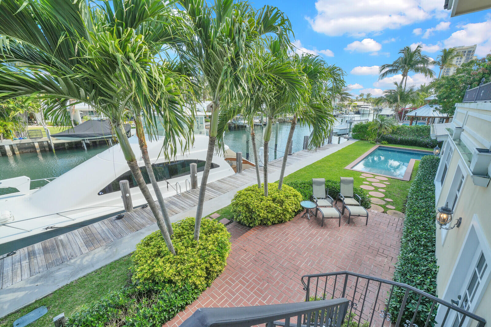 PALM BEACH ISLES 1 - Residential