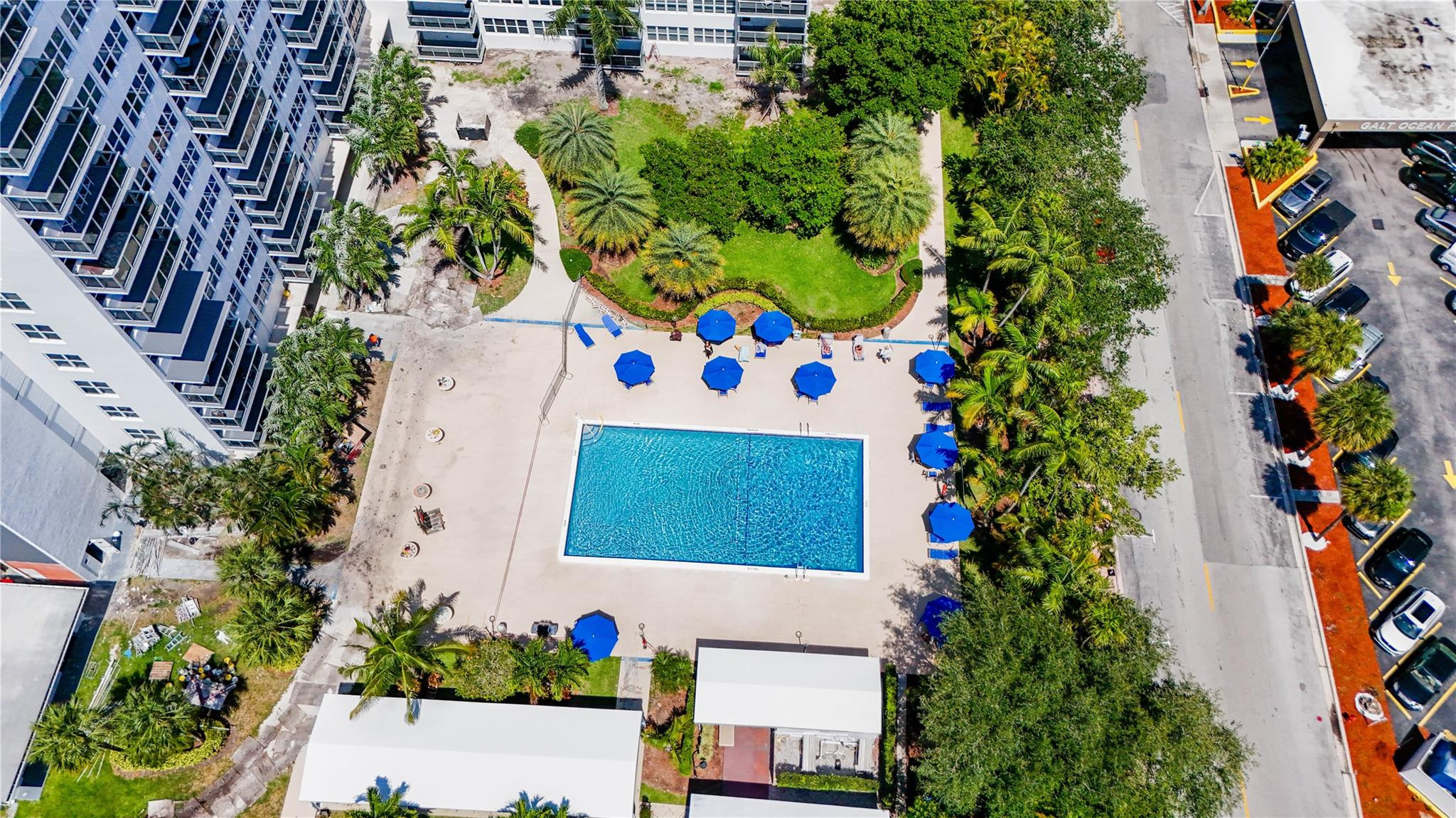 Coral Ridge Towers South - Residential