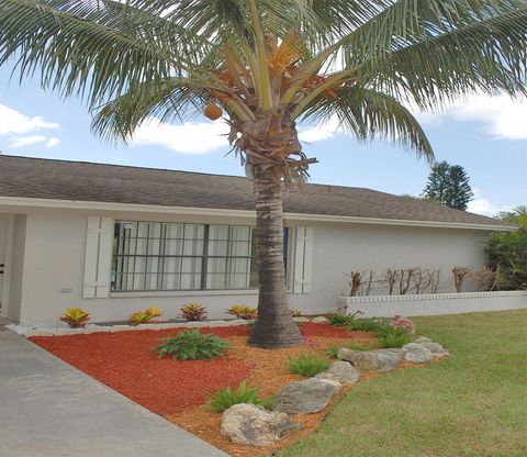 174 Parkwood Drive Royal Palm Beach FL 33411
