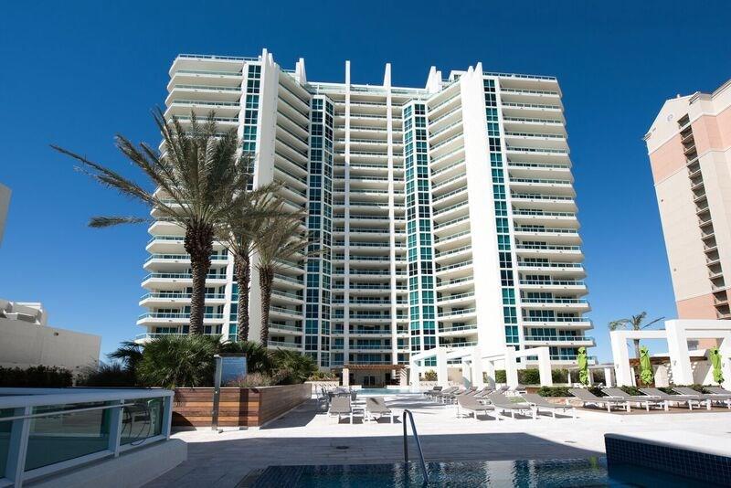 Las Olas Beach Club - Residential