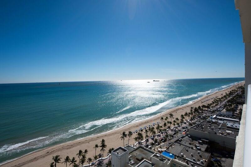 Las Olas Beach Club - Residential