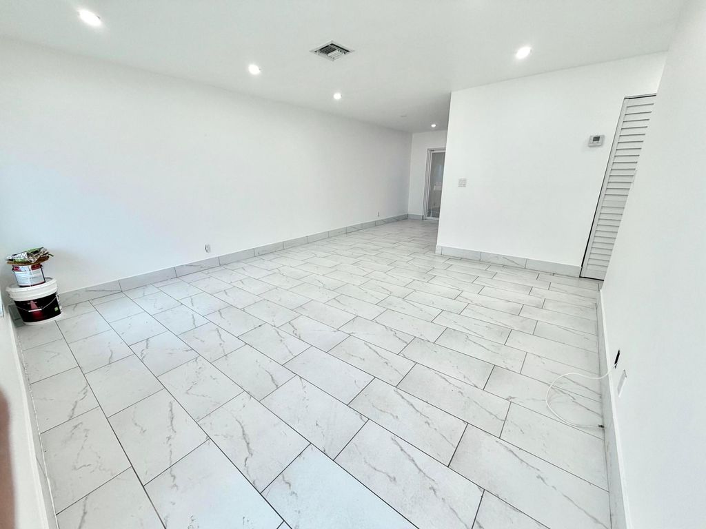 Photo of 4655 SW 33rd Avenue #2b, Fort Lauderdale, FL 33312 (MLS # B26001303)