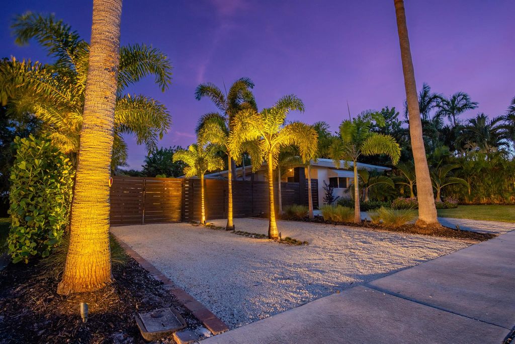 Photo of 216 SW 1st Avenue #A, Boynton Beach, FL 33435 (MLS # R11018270)