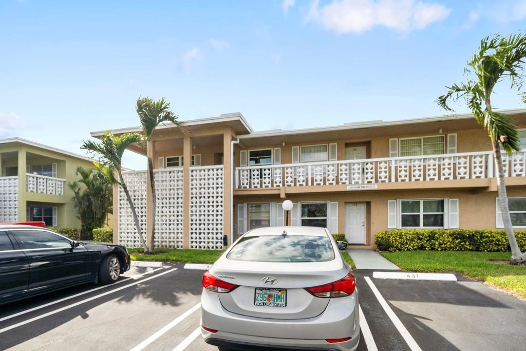 Photo of 1011 Flame Vine Avenue #201, Delray Beach, FL 33445 (MLS # F10420884)