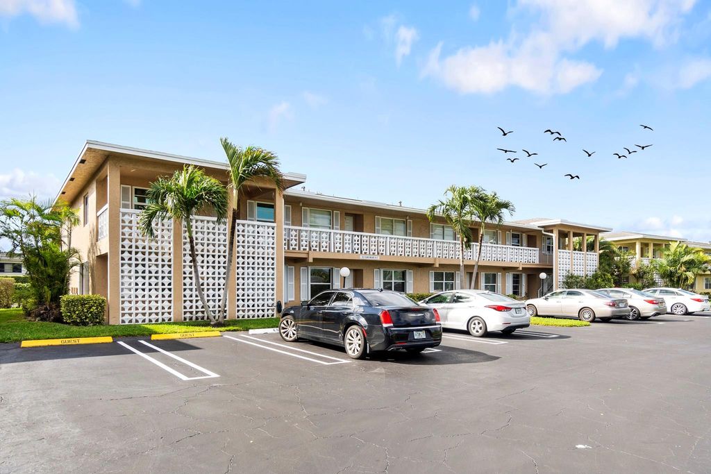 Photo of 1011 Flame Vine Avenue #201, Delray Beach, FL 33445 (MLS # F10420884)