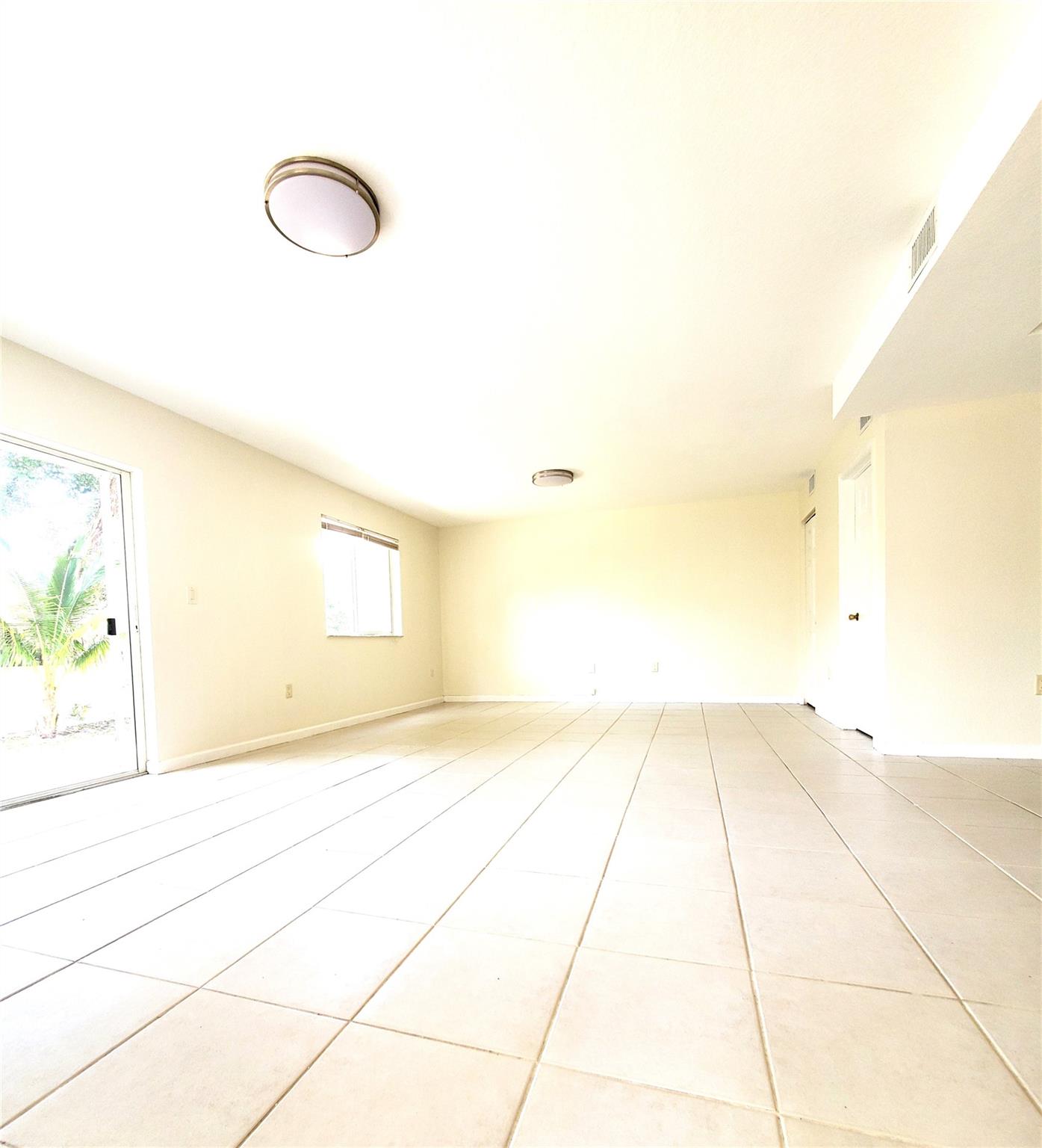 11527 Royal Palm Blvd