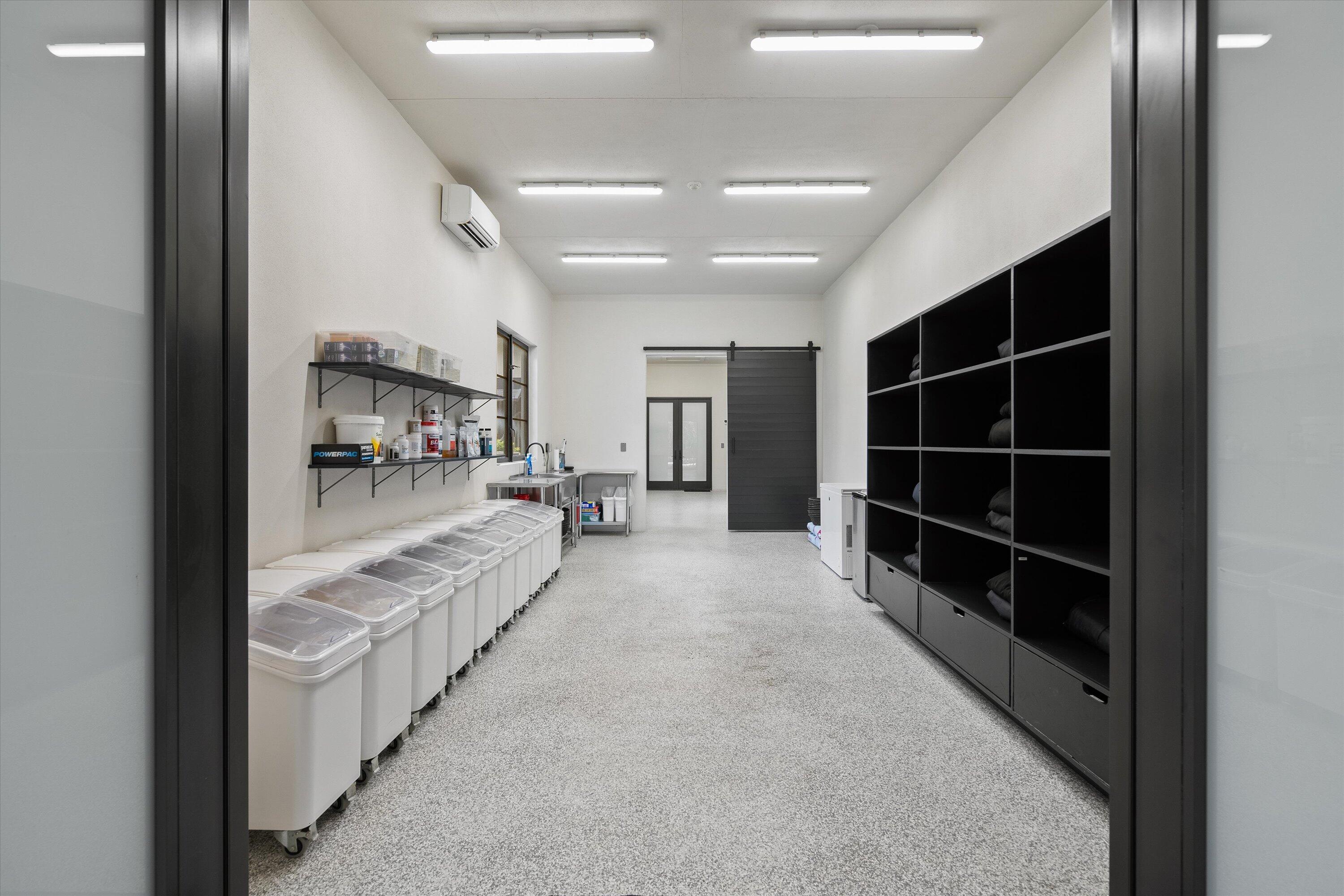 PALM BEACH POINT EAST - Residential