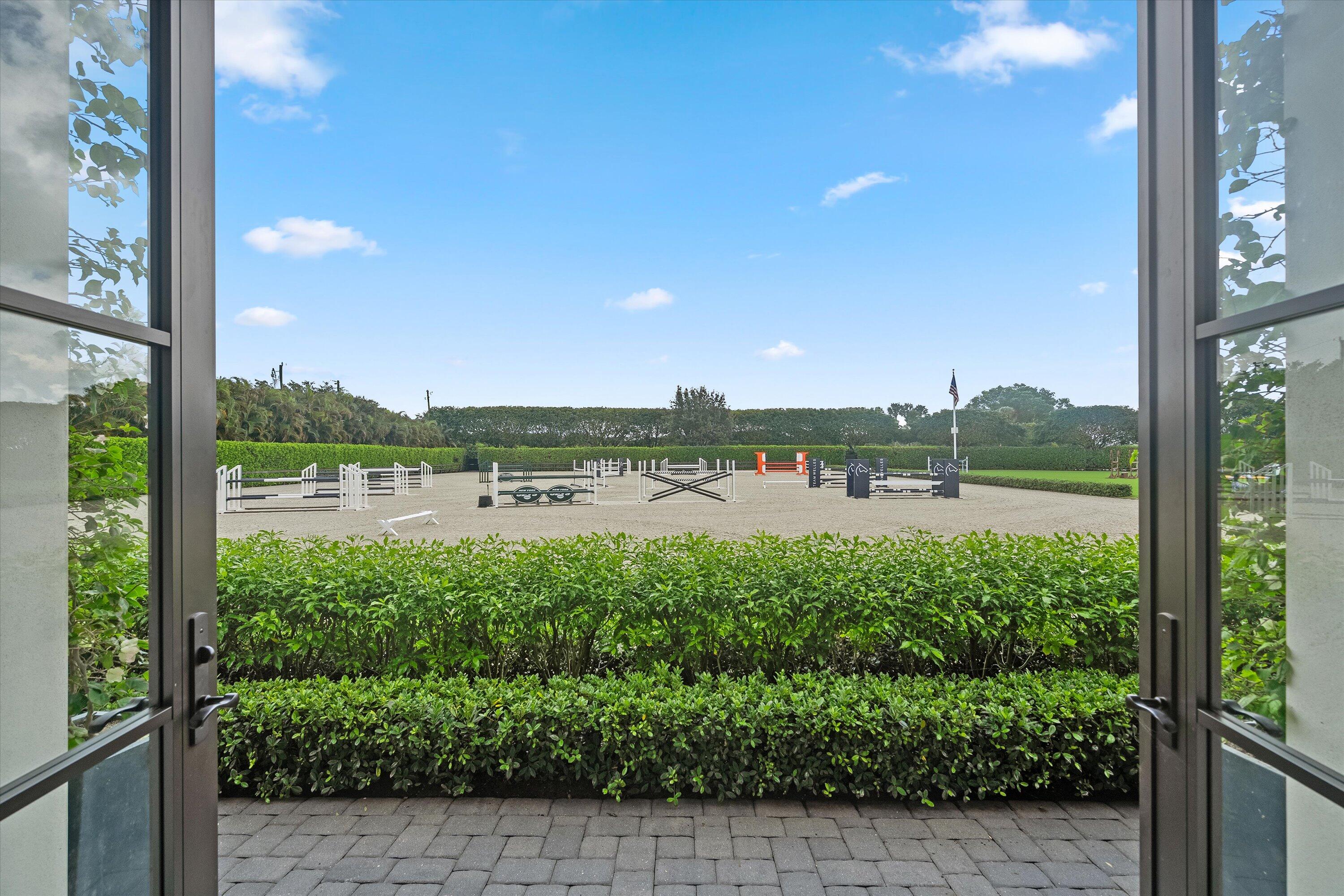 PALM BEACH POINT EAST - Residential