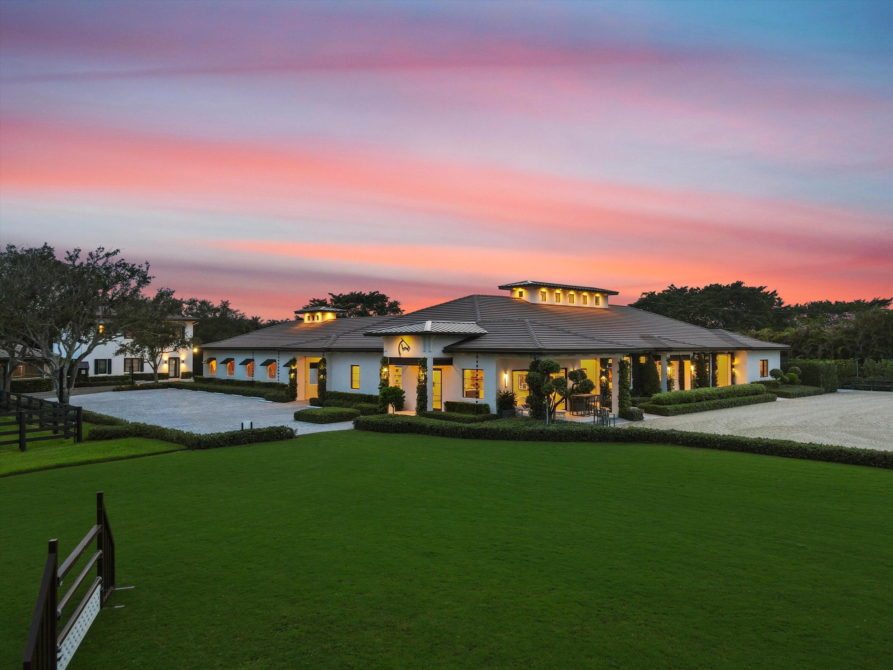 PALM BEACH POINT EAST - Residential